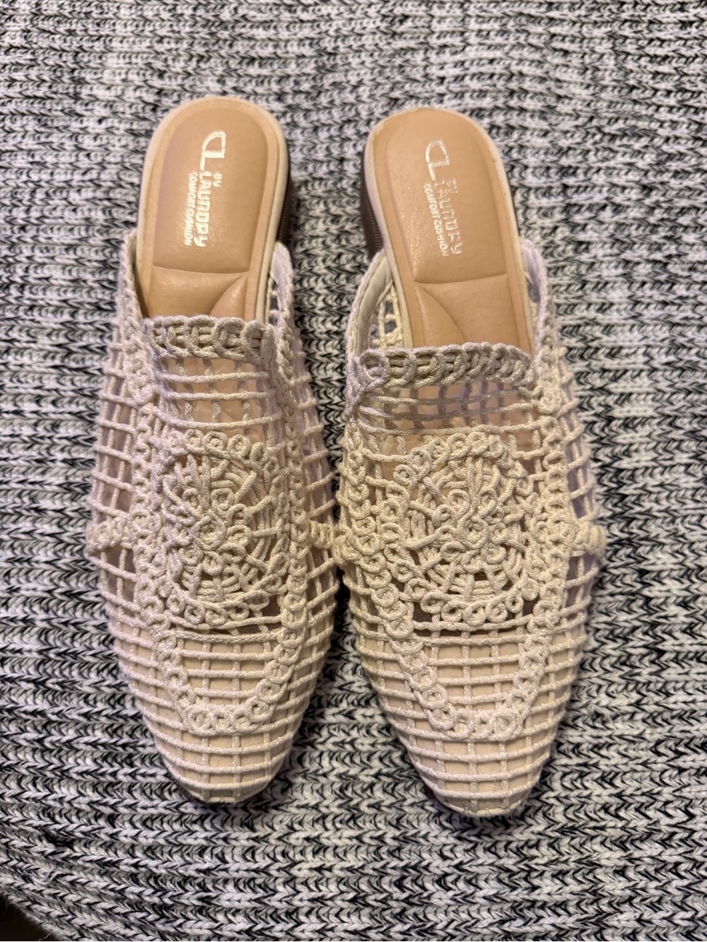 Chinese Laundry By Shelli Segal Cream Crochet Slip-On Mules with Macramé Detail